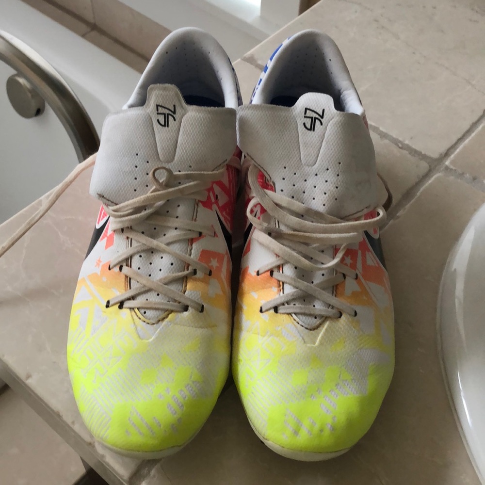 Nike Ousadia Alegria soccer cleats